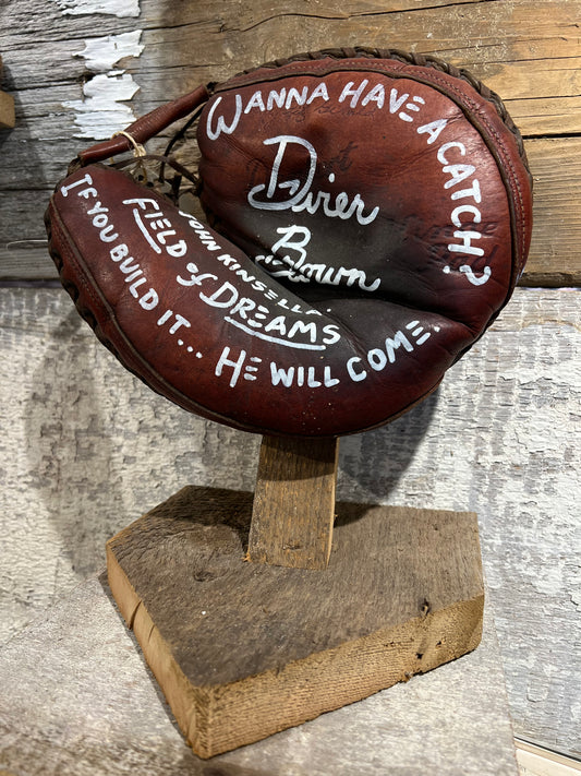 Dwier Brown Signed Catcher’s Mitt Antique (pre-1960)